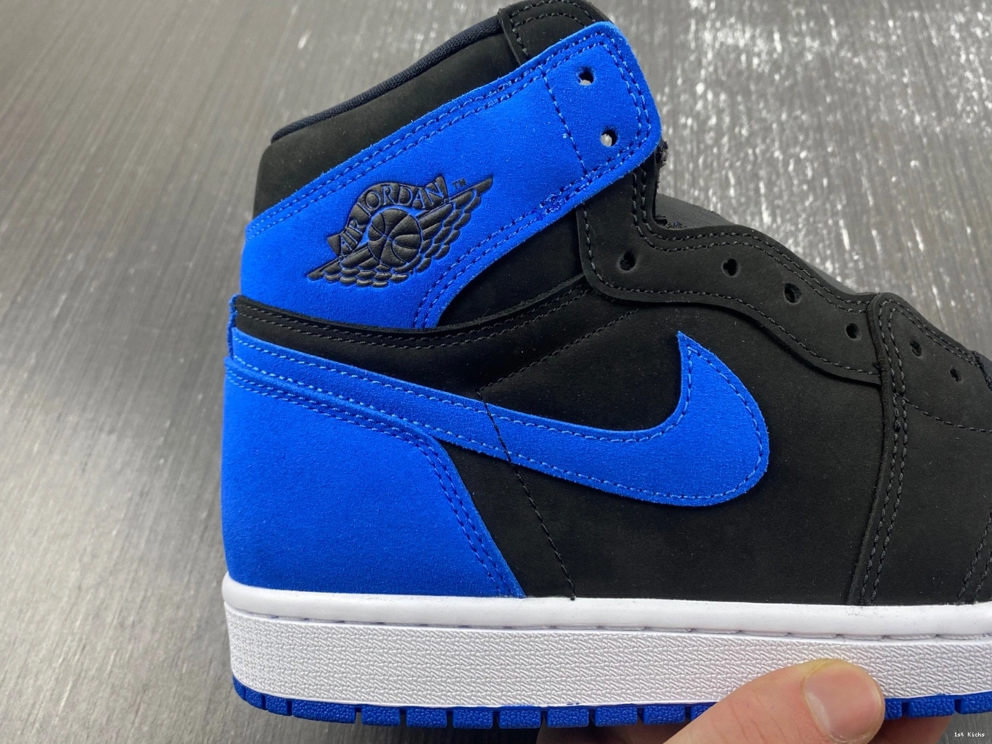 1 Jordan Royal Suede DZ5485-042 Air 1102